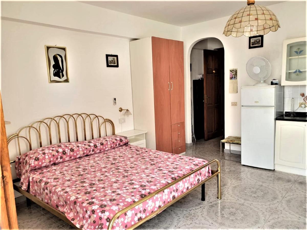 Case Vacanza Armando "Lipari" กานเนโต ภายนอก รูปภาพ